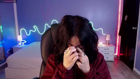 frida_lassi_ online show from 24, 2, 2025