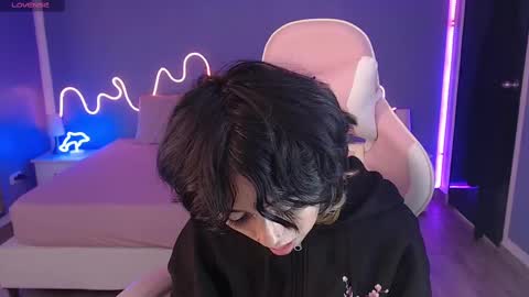 frida_lassi_ online show from 12, 3, 2025