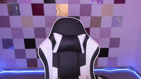 frida_lassi_ online show from 28, 3, 2026