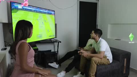 Bella Fran Steven and Pepe online show from 31, 12, 2024