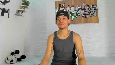 Snapshot of friendsofeverything_ chatting on 11, 9, 2025 Adam y pitter online show from 11, 9, 2025