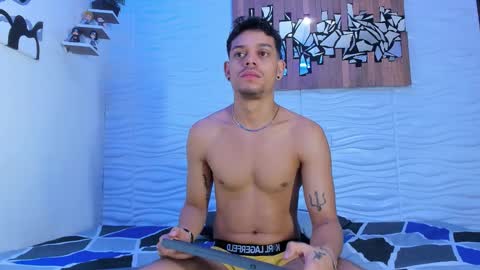 Snapshot of friendsofeverything_ chatting on 14, 9, 2025 Adam y pitter online show from 14, 9, 2025