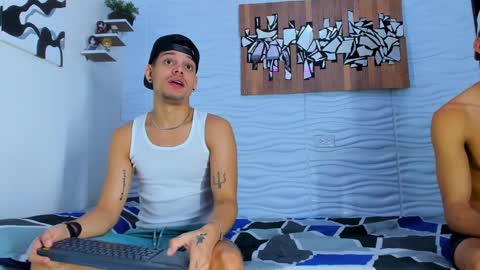 Snapshot of friendsofeverything_ chatting on 23, 9, 2025 Adam y pitter online show from 23, 9, 2025