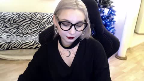 Snapshot of fromsun_forsoul chatting on 25, 12, 2024 Lilith online show from 25, 12, 2024