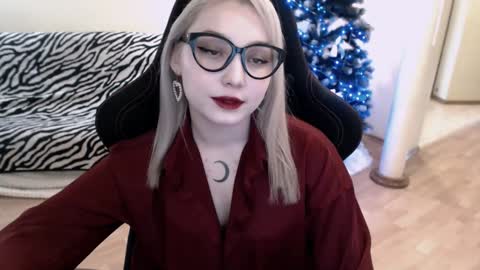 Snapshot of fromsun_forsoul chatting on 28, 12, 2024 Lilith online show from 28, 12, 2024