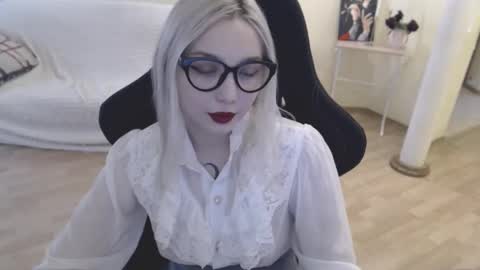 Snapshot of fromsun_forsoul chatting on 12, 2, 2025 Lilith online show from 12, 2, 2025