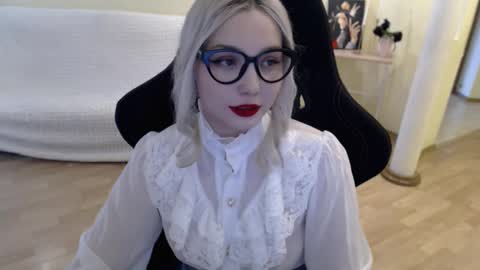 Snapshot of fromsun_forsoul chatting on 14, 2, 2025 Lilith online show from 14, 2, 2025