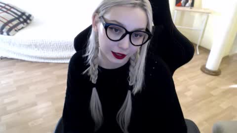 Snapshot of fromsun_forsoul chatting on 17, 2, 2025 Lilith online show from 17, 2, 2025