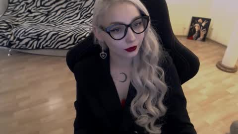 Snapshot of fromsun_forsoul chatting on 17, 9, 2025 Lilith online show from 17, 9, 2025