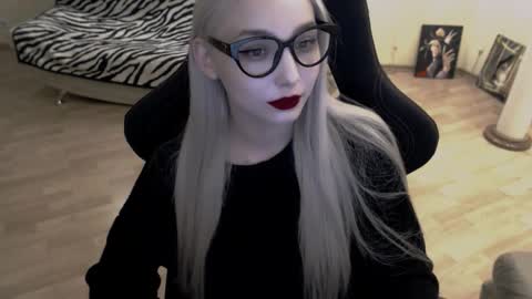 Snapshot of fromsun_forsoul chatting on 14, 10, 2025 Lilith online show from 14, 10, 2025