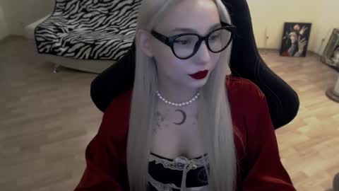 Snapshot of fromsun_forsoul chatting on 28, 10, 2025 Lilith online show from 28, 10, 2025