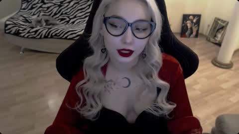 Lilith online show from 18, 11, 2025