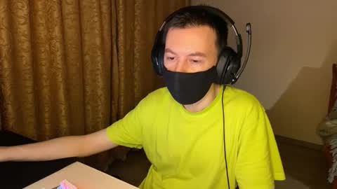 froztai online show from 4, 12, 2025