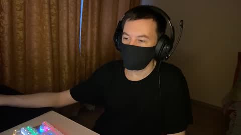 froztai online show from 17, 12, 2025