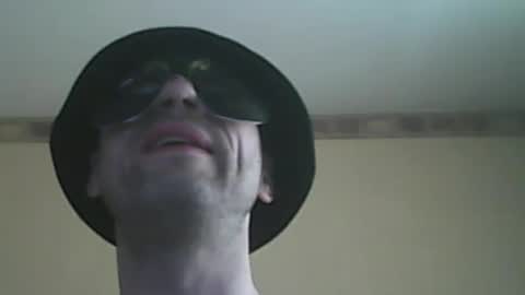 Snapshot of fryboxxxxx chatting on 25, 4, 2026 fry online show from 25, 4, 2026