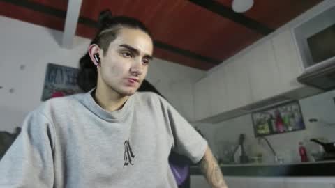 Snapshot of fuck_star_boy chatting on 18, 11, 2025 Jhonny online show from 18, 11, 2025