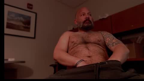 fuckadilf online show from 28, 1, 2025