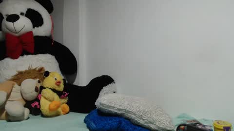 Mia and Gary  online show from 18, 2, 2025