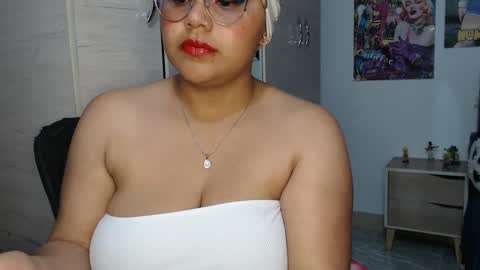 Mia and Gary  online show from 8, 10, 2025