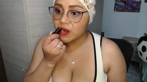 Mia and Gary  online show from 26, 10, 2025