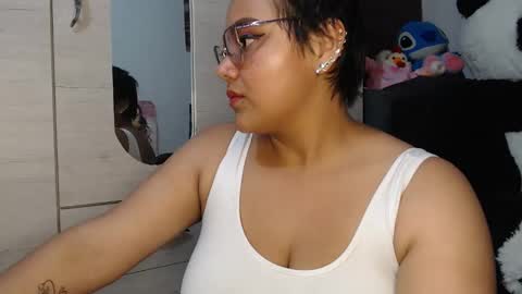 Mia and Gary  online show from 22, 12, 2025