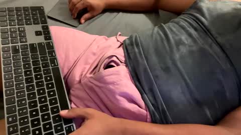 Snapshot of fuklicious chatting on 4, 3, 2025 fuklicious online show from 4, 3, 2025