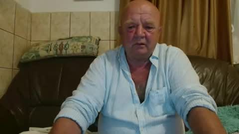 fullballs6 online show from 17, 9, 2025