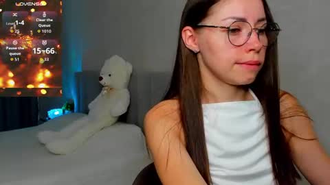 Snapshot of fun__nd__bun chatting on 24, 7, 2026 fun__nd__bun online show from 24, 7, 2026