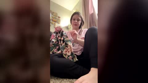 Linnys Palace online show from 2, 2, 2026