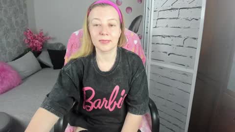 funny_bunny4 online show from 20, 12, 2024