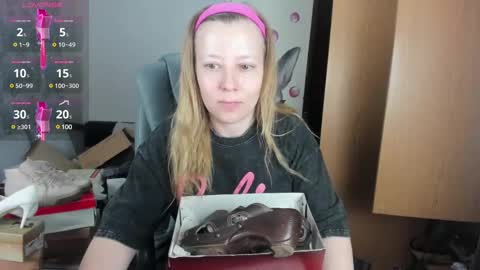 funny_bunny4 online show from 2, 3, 2025