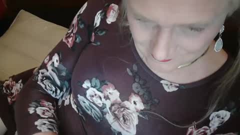 Snapshot of funtimetgirl chatting on 18, 12, 2024 Jessie Love online show from 18, 12, 2024