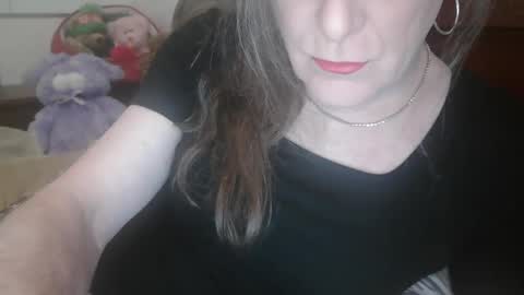 Snapshot of funtimetgirl chatting on 4, 1, 2025 Jessie Love online show from 4, 1, 2025