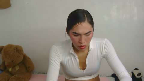 LIL LEE online show from 2, 3, 2026