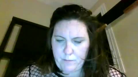 fuzzypeaches87 online show from 2, 3, 2026
