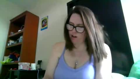 fuzzypeaches87 online show from 19, 3, 2026