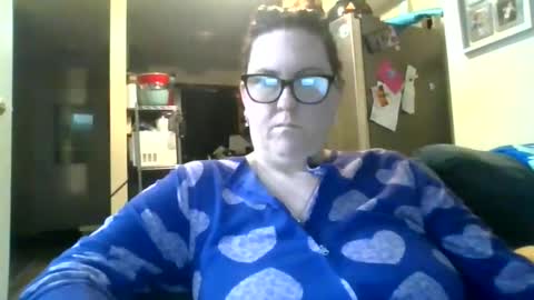 fuzzypeaches87 online show from 31, 3, 2026