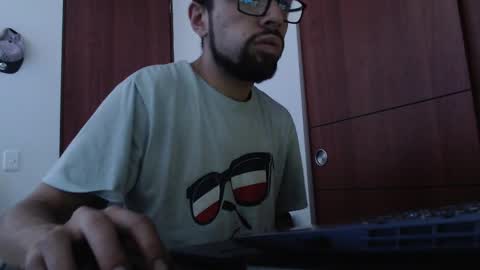 Snapshot of fvckhorneyguy chatting on 22, 2, 2025 andrew online show from 22, 2, 2025