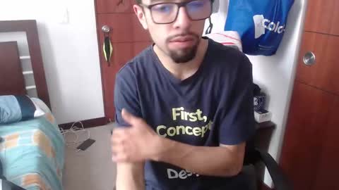 Snapshot of fvckhorneyguy chatting on 26, 10, 2025 andrew online show from 26, 10, 2025