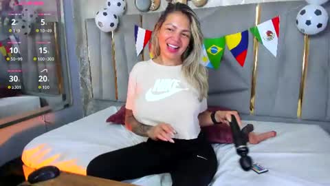 Snapshot of gabby_santos_ chatting on 2, 7, 2026 Gaby Santos online show from 2, 7, 2026