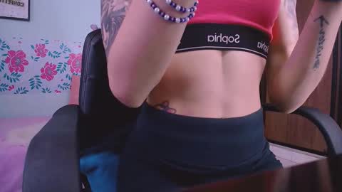 Snapshot of gabbyhills_ chatting on 21, 1, 2025 Gabby online show from 21, 1, 2025