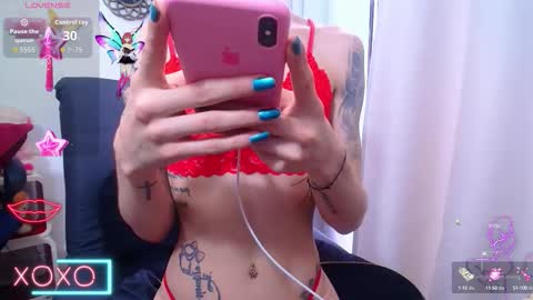 Snapshot of gabbyhills_ chatting on 26, 9, 2025 Gabby online show from 26, 9, 2025