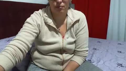 gaby  layla online show from 16, 10, 2025