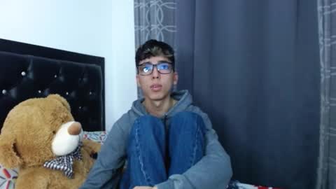 Snapshot of gabriel_x18 chatting on 4, 2, 2026 gabriel_x18 online show from 4, 2, 2026