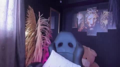 Gabriela Montes online show from 5, 2, 2025