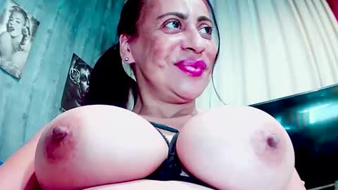 Gabriella Lopez online show from 4, 3, 2025