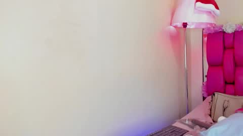 Gaby Im on vacation see you on November 25 online show from 2, 1, 2025