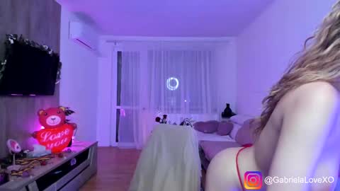 Snapshot of gabrielalove_ chatting on 16, 2, 2025 Gabrielaaaa online show from 16, 2, 2025