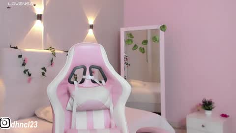 Gabriella online show from 4, 2, 2025