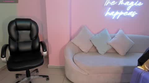 Gabriella Lee online show from 21, 9, 2025